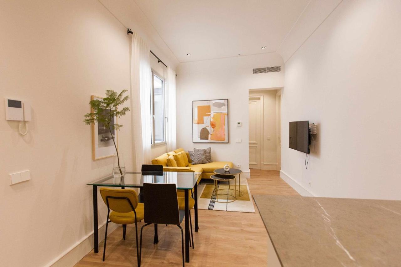 Isg Apartments Cedaceros 12 Sevilla Buitenkant foto