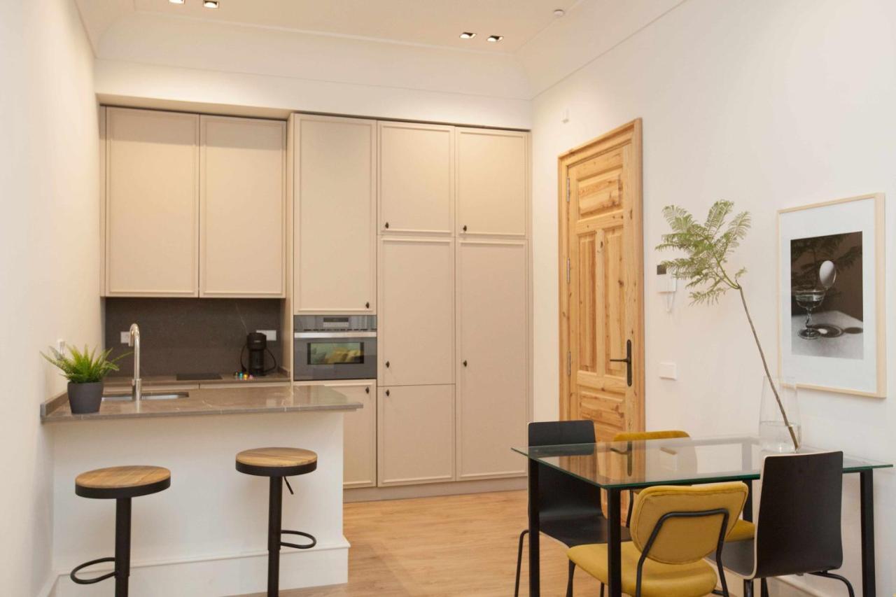 Isg Apartments Cedaceros 12 Sevilla Buitenkant foto