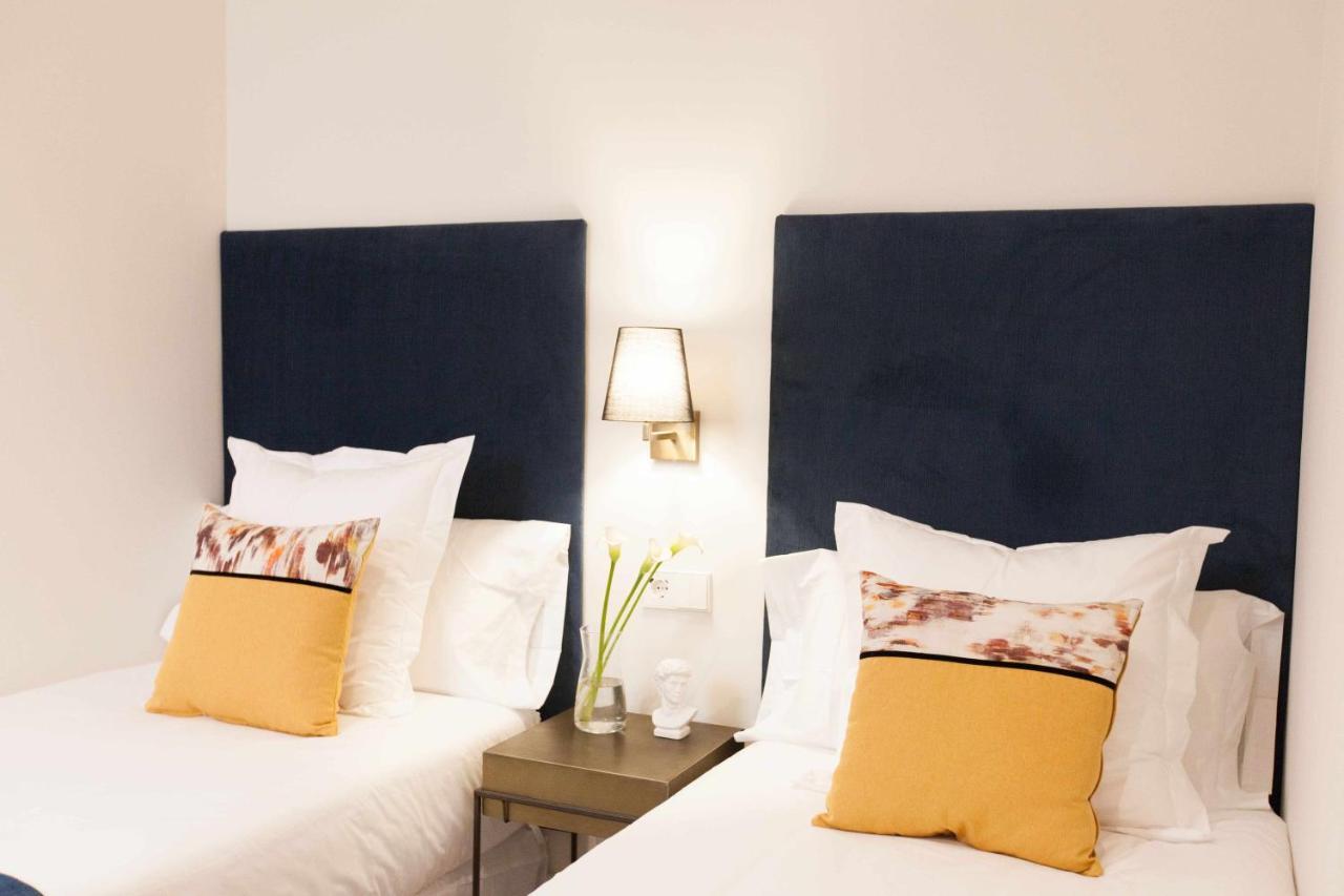 Isg Apartments Cedaceros 12 Sevilla Buitenkant foto