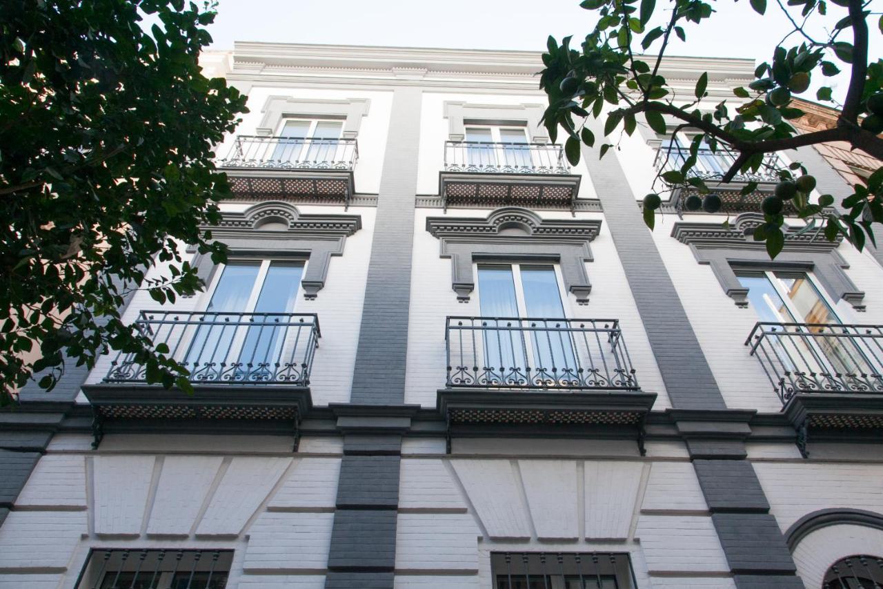 Isg Apartments Cedaceros 12 Sevilla Buitenkant foto